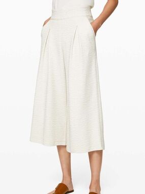 Lululemon Can You Feel the Pleat Crop